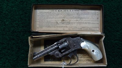 MHG1016 ENGRAVED SMITH & WESSON .32 SAFETY HAMMERLESS FIRST MODEL IN BOX [M]