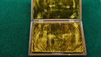 MHG973 EXTRAORDINARY PAIR EXHIBITION GRADE RELIEF ENGRAVED GOLD INLAID TARGET PISTOLS [A] - Image 23