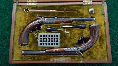 MHG973 EXTRAORDINARY PAIR EXHIBITION GRADE RELIEF ENGRAVED GOLD INLAID TARGET PISTOLS [A] - Image 24