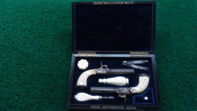 169 CASED PAIR GOLD INLAID BELGIAN SINGLE SHOT PERCUSSION PISTOLS [A] - Image 24