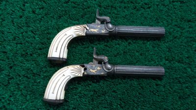 169 CASED PAIR GOLD INLAID BELGIAN SINGLE SHOT PERCUSSION PISTOLS [A] - Image 4