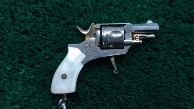 MHG890 **Sale Pending** VERY SMALL BELGIAN MADE FOLDING TRIGGER 22 REVOLVER [A]