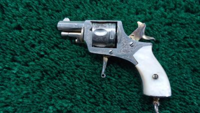 MHG890 **Sale Pending** VERY SMALL BELGIAN MADE FOLDING TRIGGER 22 REVOLVER [A] - Image 4