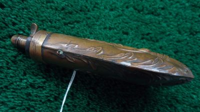 F1083  UNMARKED BIRD PATTERN FLASK - Image 2