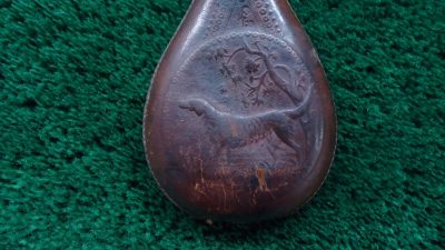 F1087  AMERICAN FLASK & CAP COMPANY EMBOSSED STIFF LEATHER SHOT POUCH - Image 7