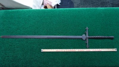 M10 MEDIEVAL 2 HANDED BROADSWORD - Image 15