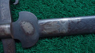 M10 MEDIEVAL 2 HANDED BROADSWORD - Image 4