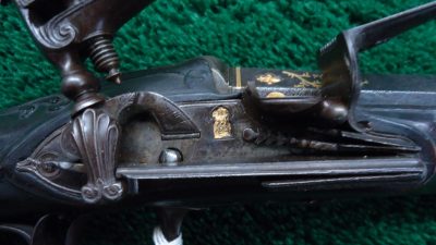 MR1653 SPANISH MIQUELET GOLD INLAID AND CARVED SPORTING FLINTLOCK OF ABOUT 16 BORE [A] - Image 8