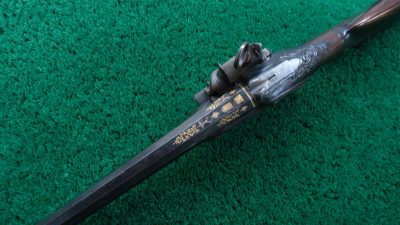MR1653 SPANISH MIQUELET GOLD INLAID AND CARVED SPORTING FLINTLOCK OF ABOUT 16 BORE [A] - Image 4