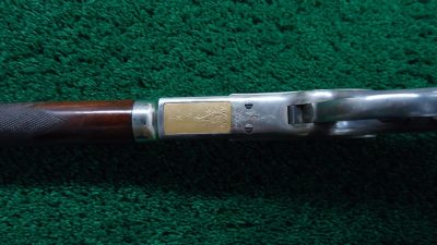 W4030 BEAUTIFUL WINCHESTER MODEL 1873 DELUXE FACTORY ENGRAVED RIFLE IN 44 WCF CALIBER  [A] - Image 13