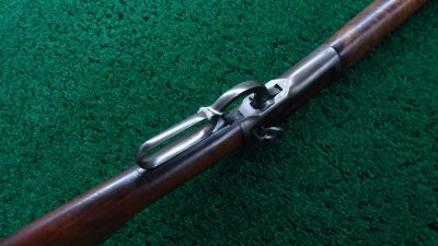 W4131 **Sale Pending** WINCHESTER MODEL 92 SADDLE RING CARBINE CHAMBERED IN 25-20 [M] - Image 3