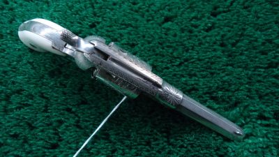 R2423 ENGRAVED REMINGTON NEW MODEL POCKET SPUR TRIGGER REVOLVER IN CALIBER 32 RF [A] - Image 3