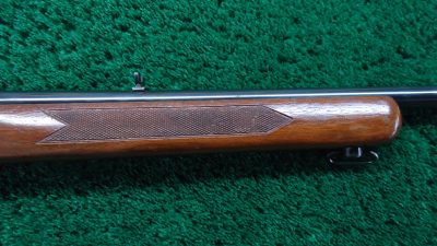W4389 PRE-64 WINCHESTER MODEL 100 SEMI-AUTOMATIC RIFLE CHAMBERED FOR .284 WIN [M] - Image 5