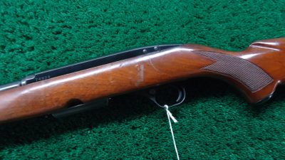 W4389 PRE-64 WINCHESTER MODEL 100 SEMI-AUTOMATIC RIFLE CHAMBERED FOR .284 WIN [M] - Image 2