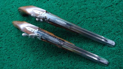 MHG1087 CASED PAIR OF REPRODUCTION PERCUSSION DUELING PISTOLS [A] - Image 4