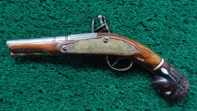 MHG1090 ENGRAVED EUROPEAN FLINTLOCK POCKET PISTOL WITH FIGURAL “MOOR’S HEAD” CARVED POMMEL [A] - Image 2