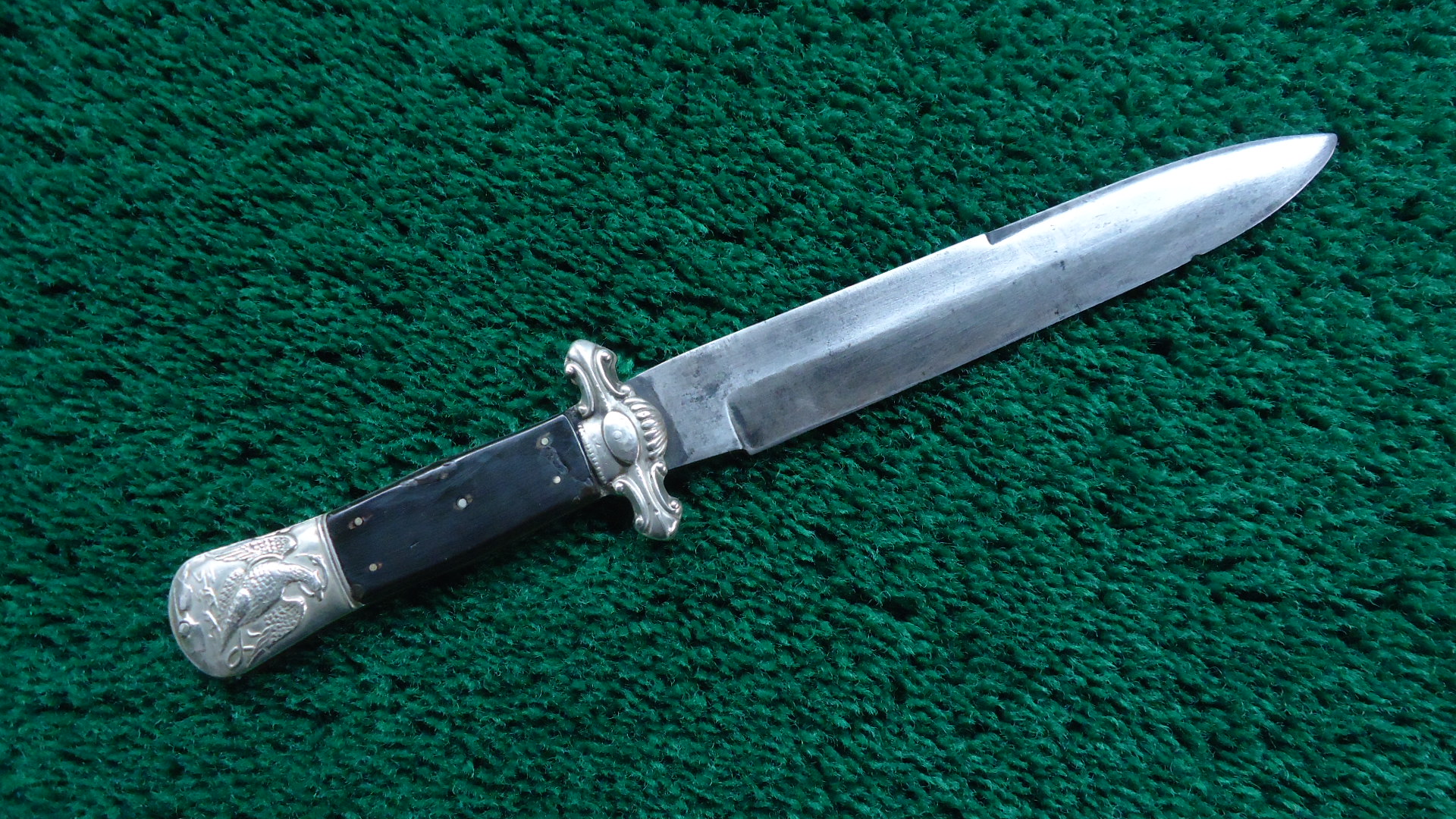 M2036 H.C. BOOTH & CO. NORFOLK WORKS SHEFFIELD DAGGER - Image 2