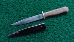 M2057 *Sale Pending* WW1 1914-1918 GERMAN TRENCH KNIFE WITH SCABBARD